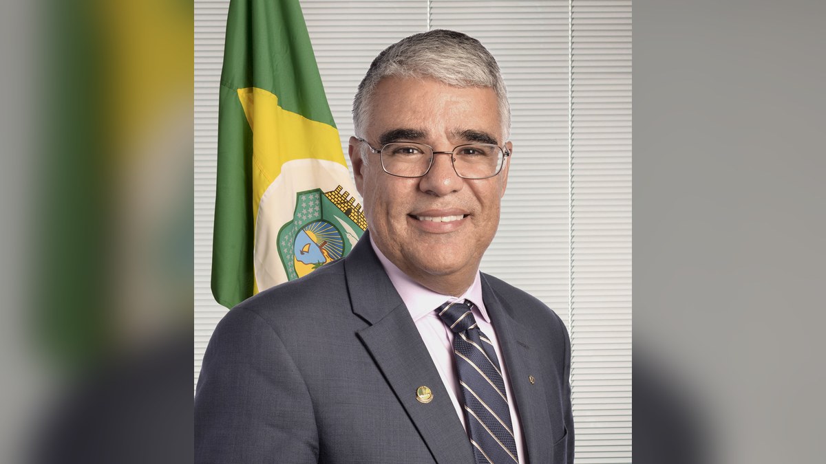 Girão elogia Michelle por expor acordo 'indecoroso' do PL com Ciro