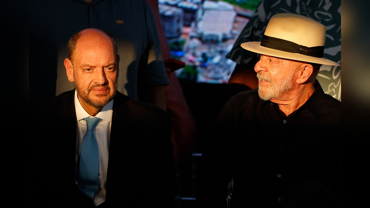 TRE-SP multa Lula em R$ 15 mil por propaganda antecipada
