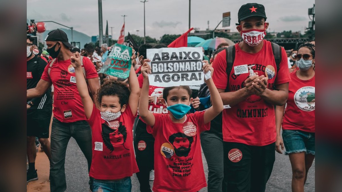 Pedidos de Votos em Convenção Partidária: Sim, mas com Restrição